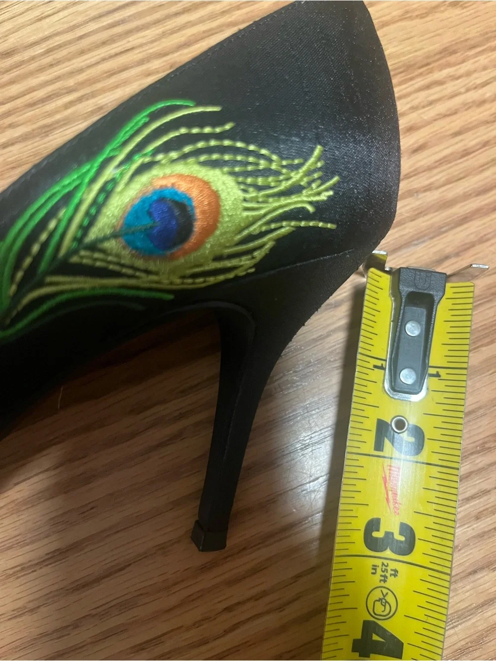 J. Renee Peackock Feather Heels Size 8.5